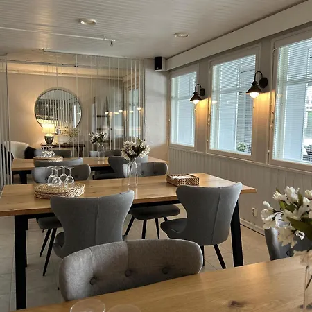 ホリデーパーク Mansikkaniemen 4*