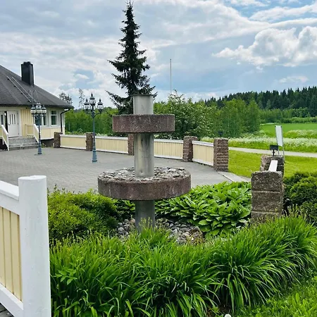 Mansikkaniemen Lomakeskus 4* Rantasalmi